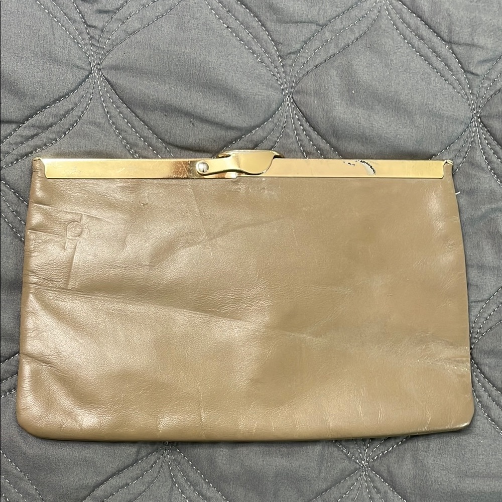 Elegant Tan Leather Clutch item:102405